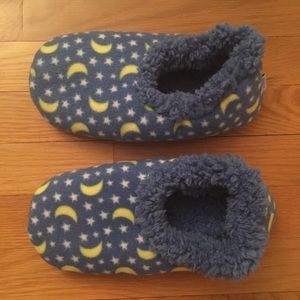 Snoozies slippers